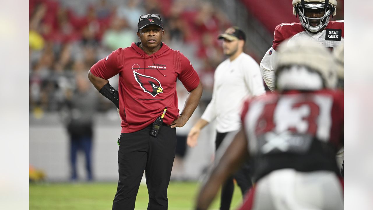 Arizona Cardinals running back Eno Benjamin (26) warms up before an NFL  football game against the New Orleans Saints, Thursday, Oct. 20, 2022, in  Glendale, Ariz. (AP Photo/Rick Scuteri Stock Photo - Alamy