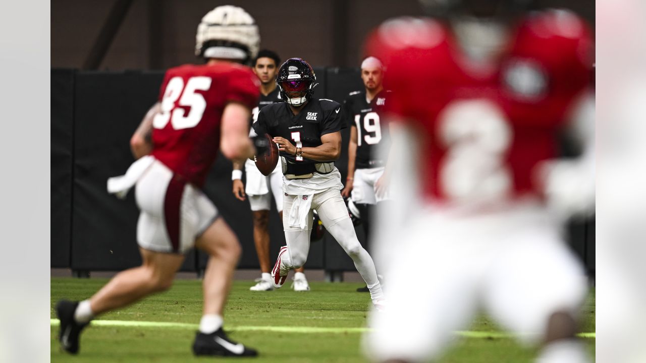 Arizona Cardinals Guard Will Hernandez paid a visit to El Tri's