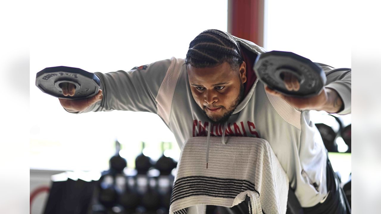 Not 'just a bunch of meathead workouts': Players descend upon Arizona to  prepare for NFL combine - Cronkite News