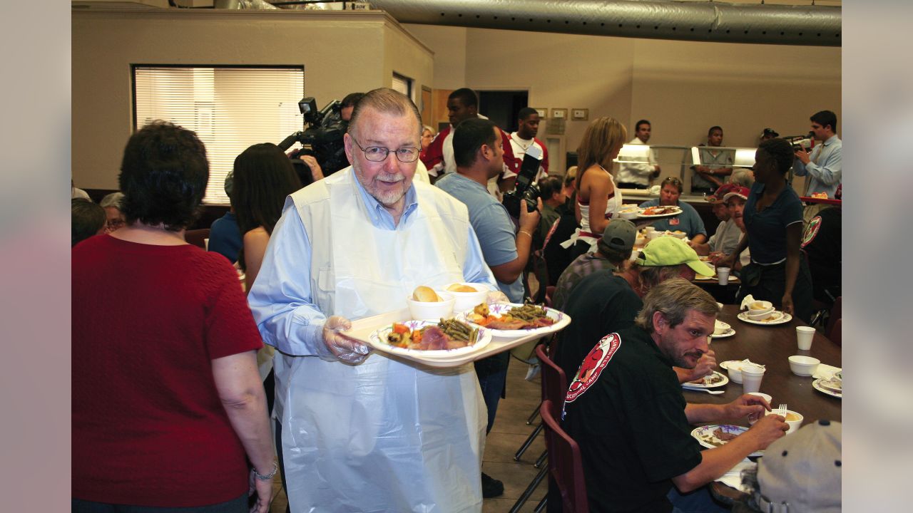 Arizona Cardinals Owner Congratulates Northfield Cardinals on Foo