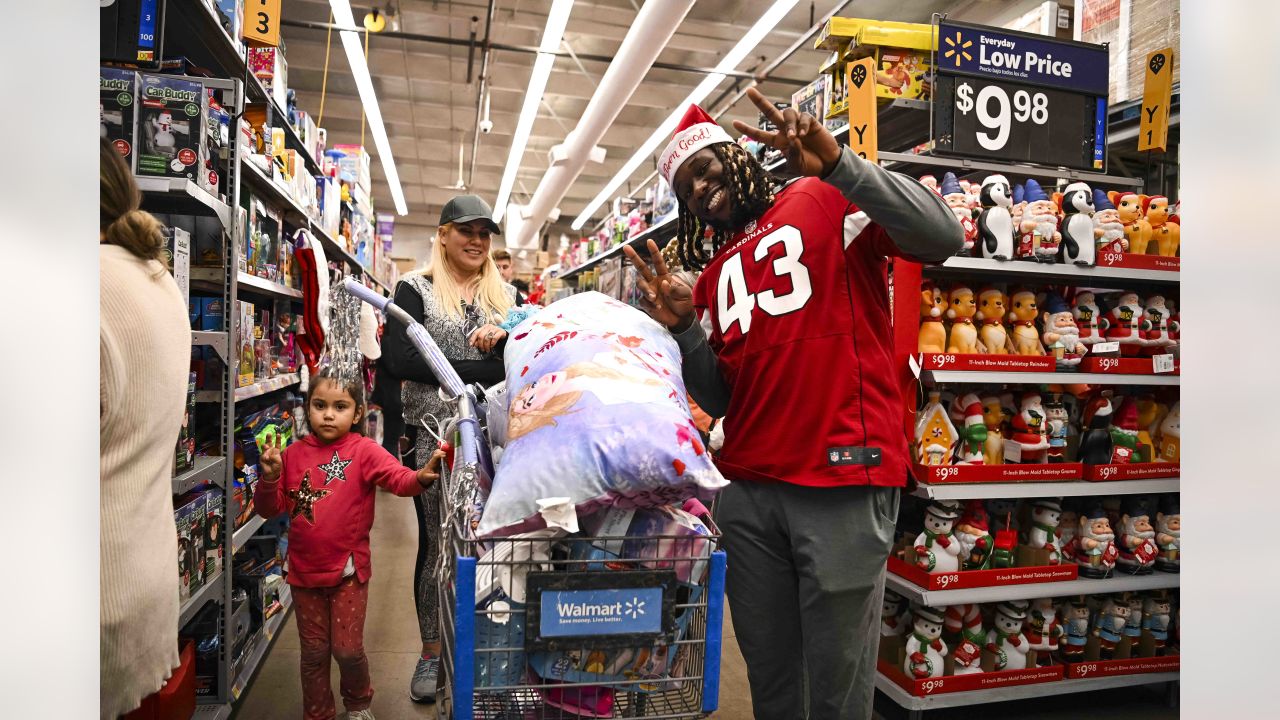 Shop With a Jock: San Francisco 49ers give kids a holiday treat