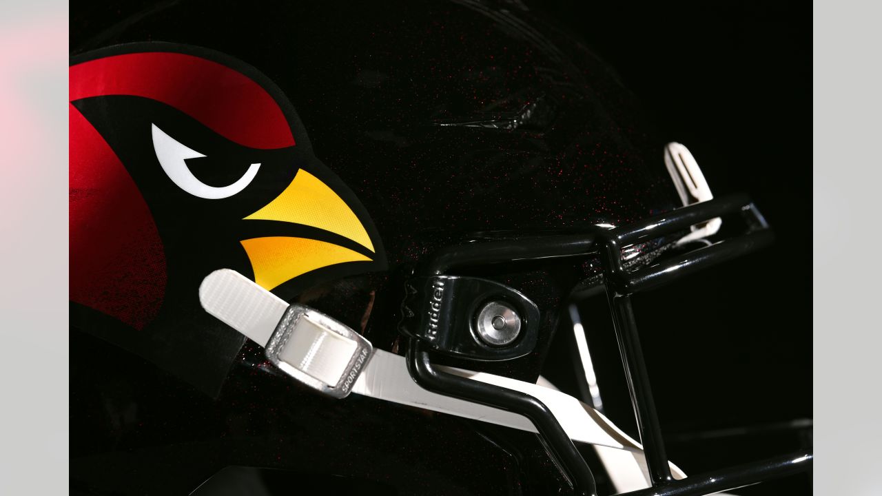 Cardinals' new black helmets to make regular-season debut vs. Eagles