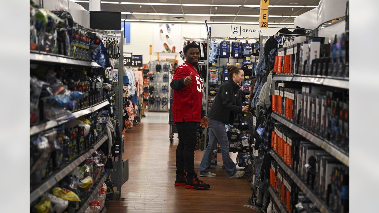 PHOTOS: 2022 Shop With A Jock