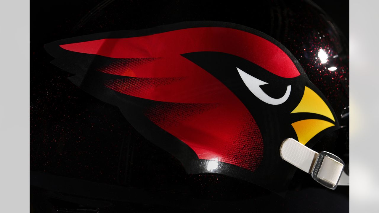 Arizona Cardinals Announce Black Helmet for Three Games in 2022 –  SportsLogos.Net News