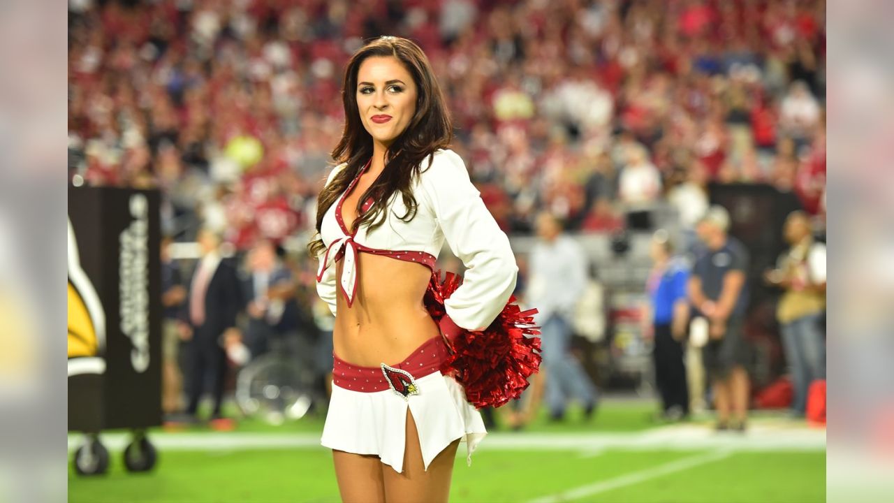 Cheerleader spotlight: Jenna