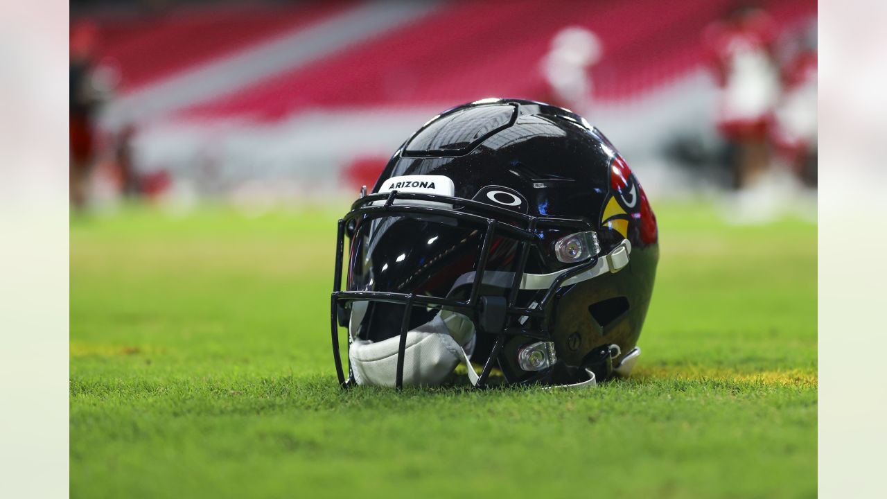 NFL to let teams wear alternate helmets in 2022, opening door for