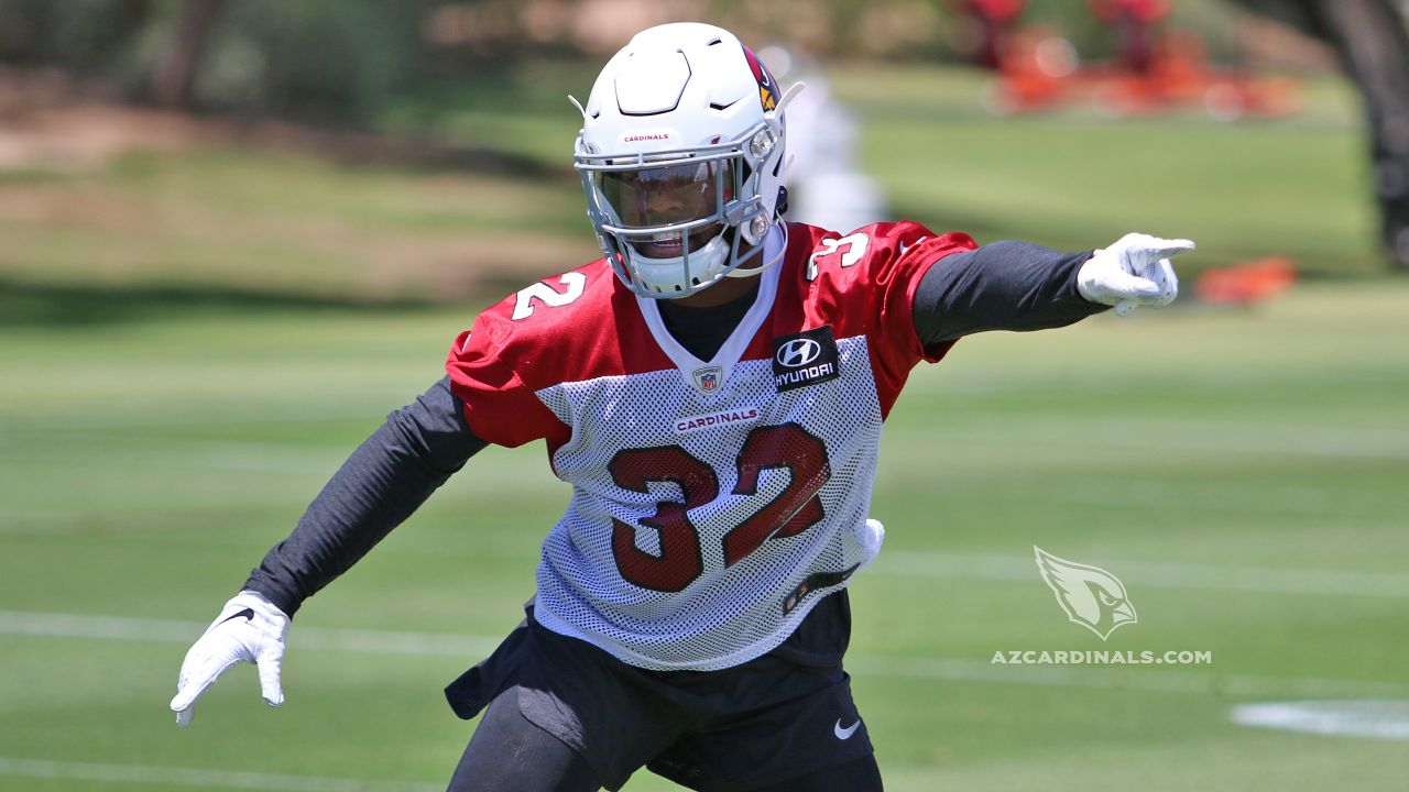 Arizona Cardinals players dazzle with pregame attire