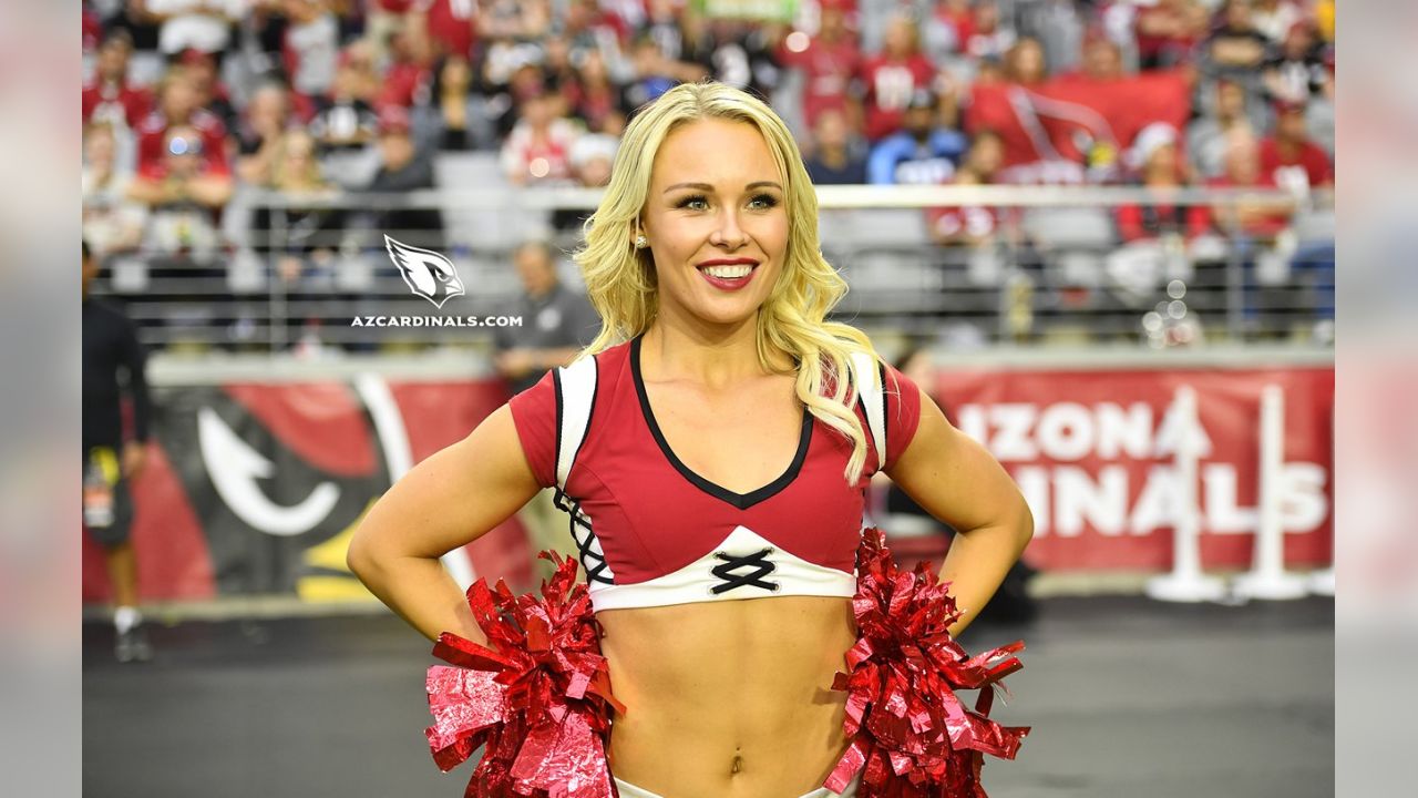 Meet Davis, the 2020 Cardinals Pro Bowl Cheerleader!