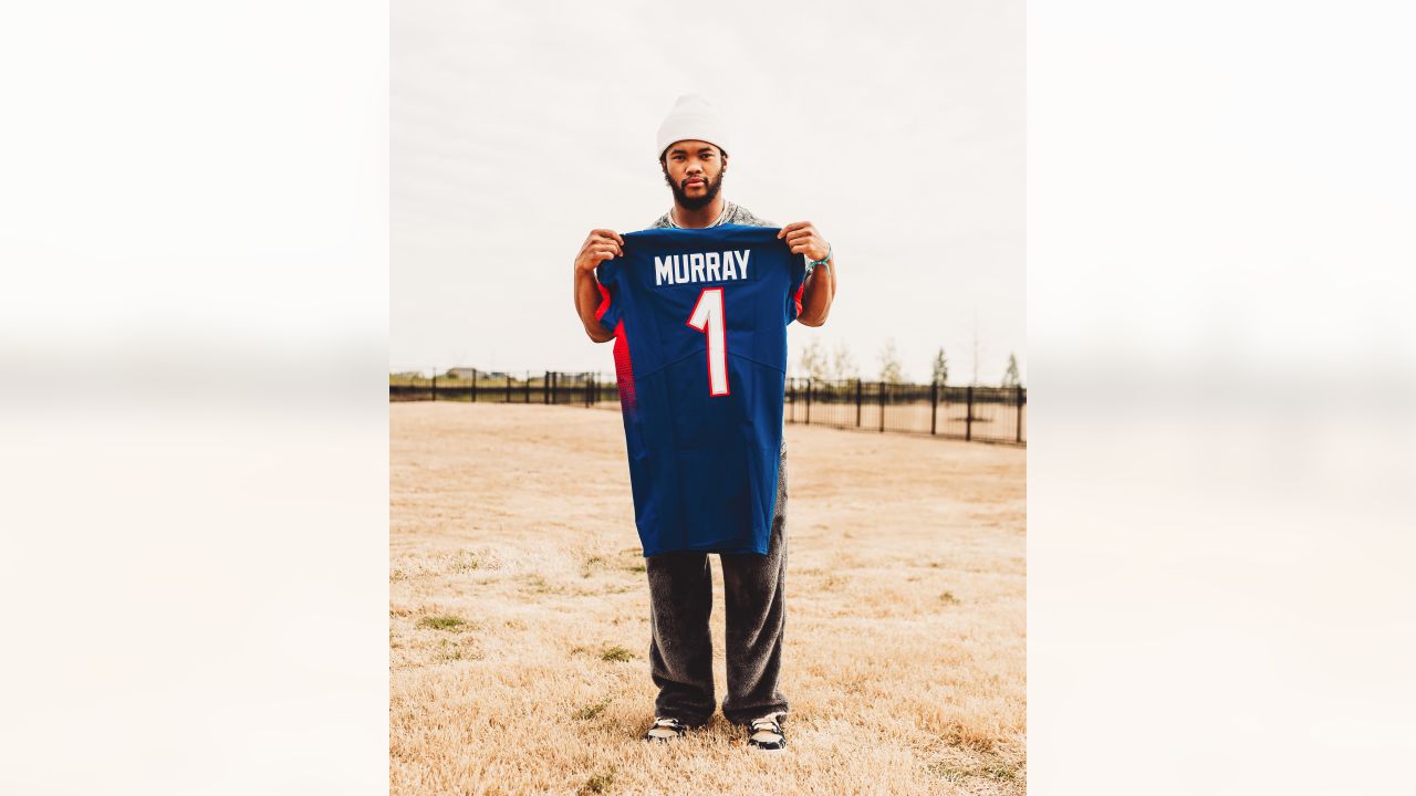 Kyler Murray Receives His Pro Bowl Jersey