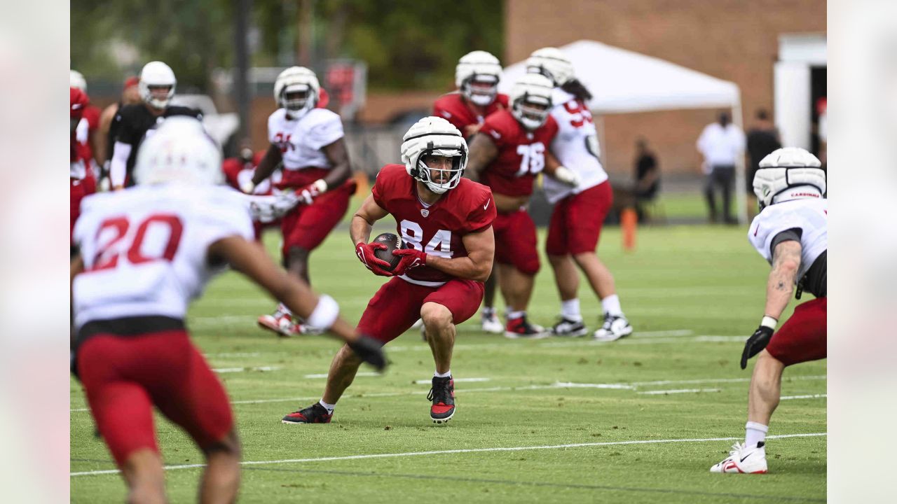 Arizona Cardinals' Trey McBride (85) participates during the team's NFL  football practice, Wednesday, June 1, 2022, in Tempe, Ariz. (AP Photo/Matt  York Stock Photo - Alamy