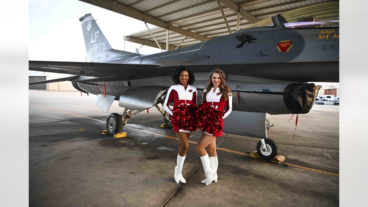 Cardinals alumni and cheerleaders tour Luke AFB > Luke Air Force
