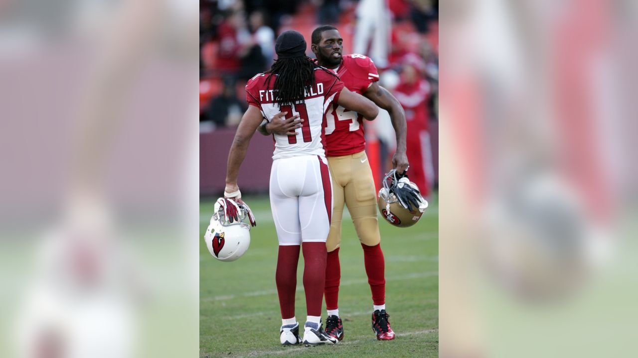 Arizona Cardinals' Larry Fitzgerald graduates from college to fulfill  promise to mom 