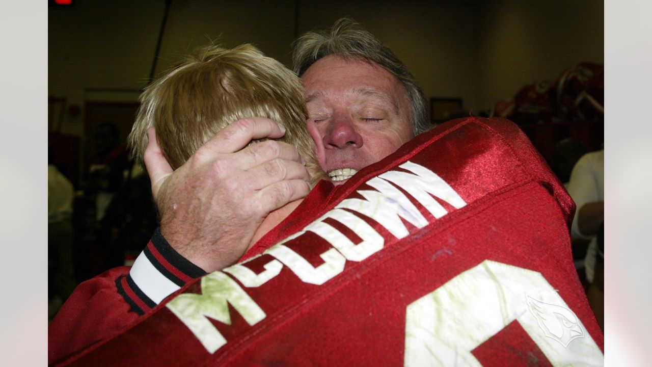 December 21, 2003: Arizona Cardinals Emmitt Smith looks for the handoff  from Josh McCown as Seattle