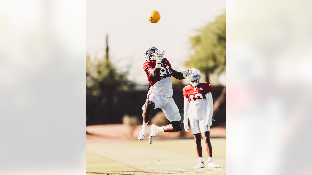 Budda Baker Adapting To Cast On Thumb