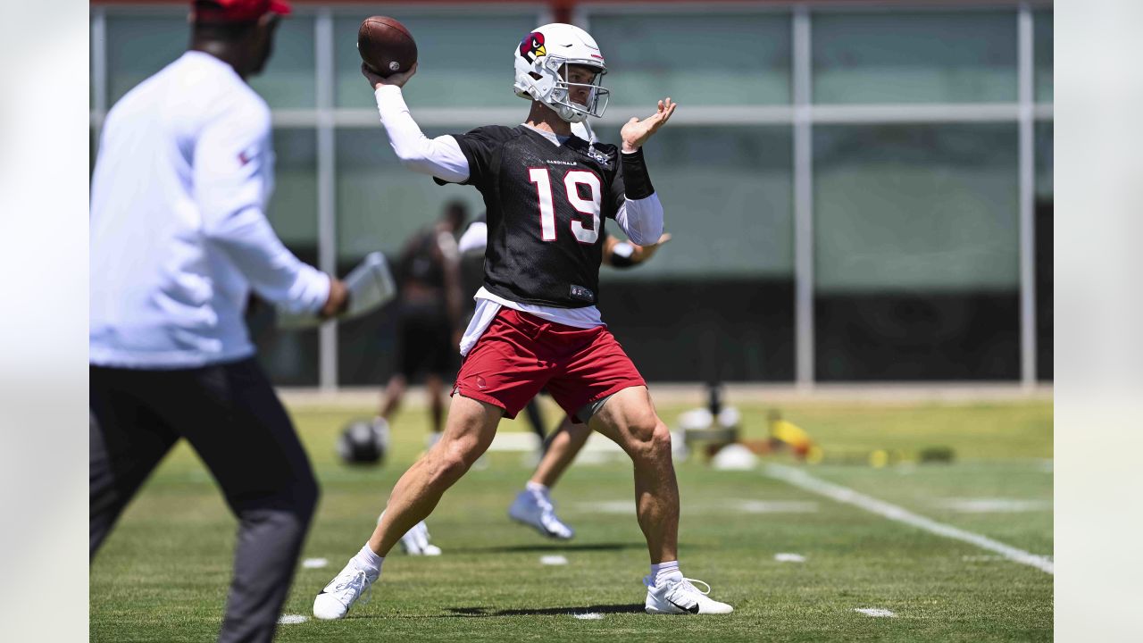 Arizona Cardinals build chemistry, learn playbook as 2023 OTAs conclude.