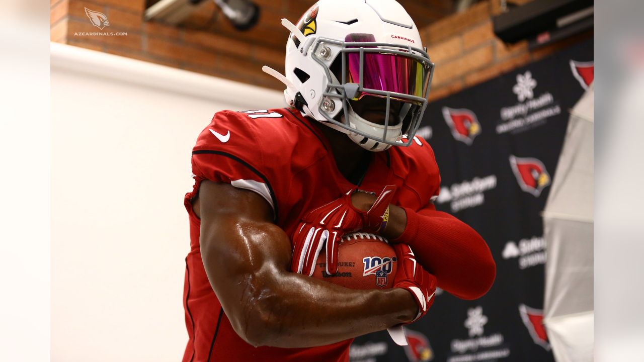 Seattle, USA. Seattle, WA, USA. 21st Nov, 2021. Arizona Cardinals safety  Budda Baker (3) looks for his defensive assignment during a game between  the Arizona Cardinals and Seattle Seahawks at Lumen Field