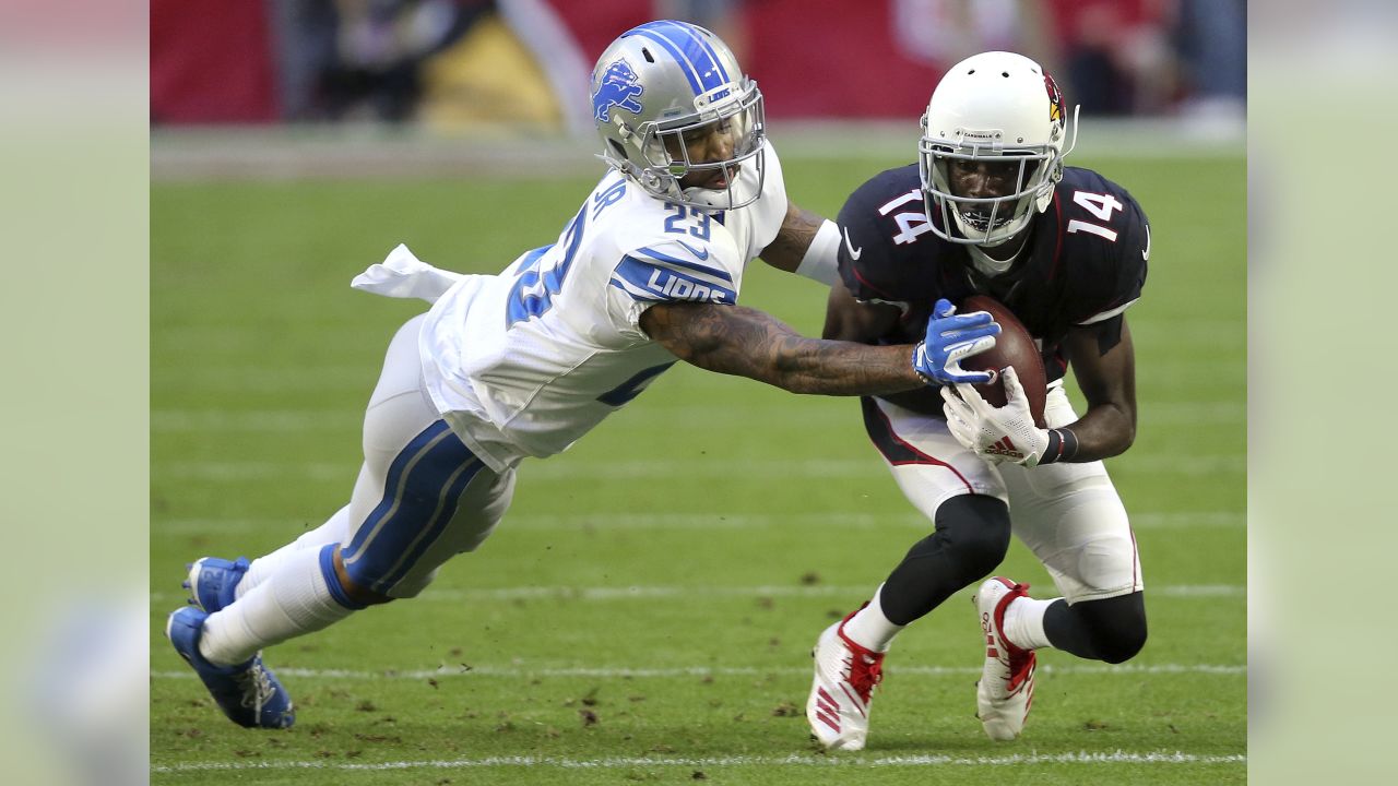 Slay returns interception for TD, Lions beat Arizona 17-3