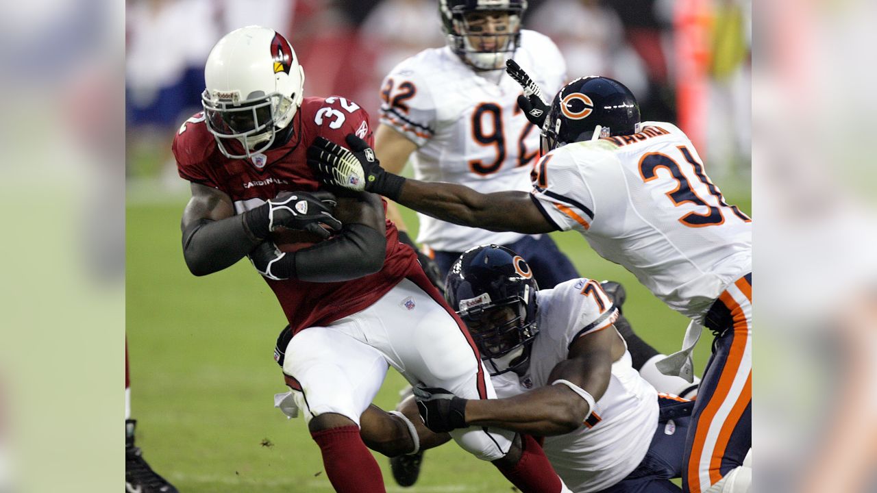 Chicago Bears linebacker Hunter Hillenmeyer (92) and cornerback