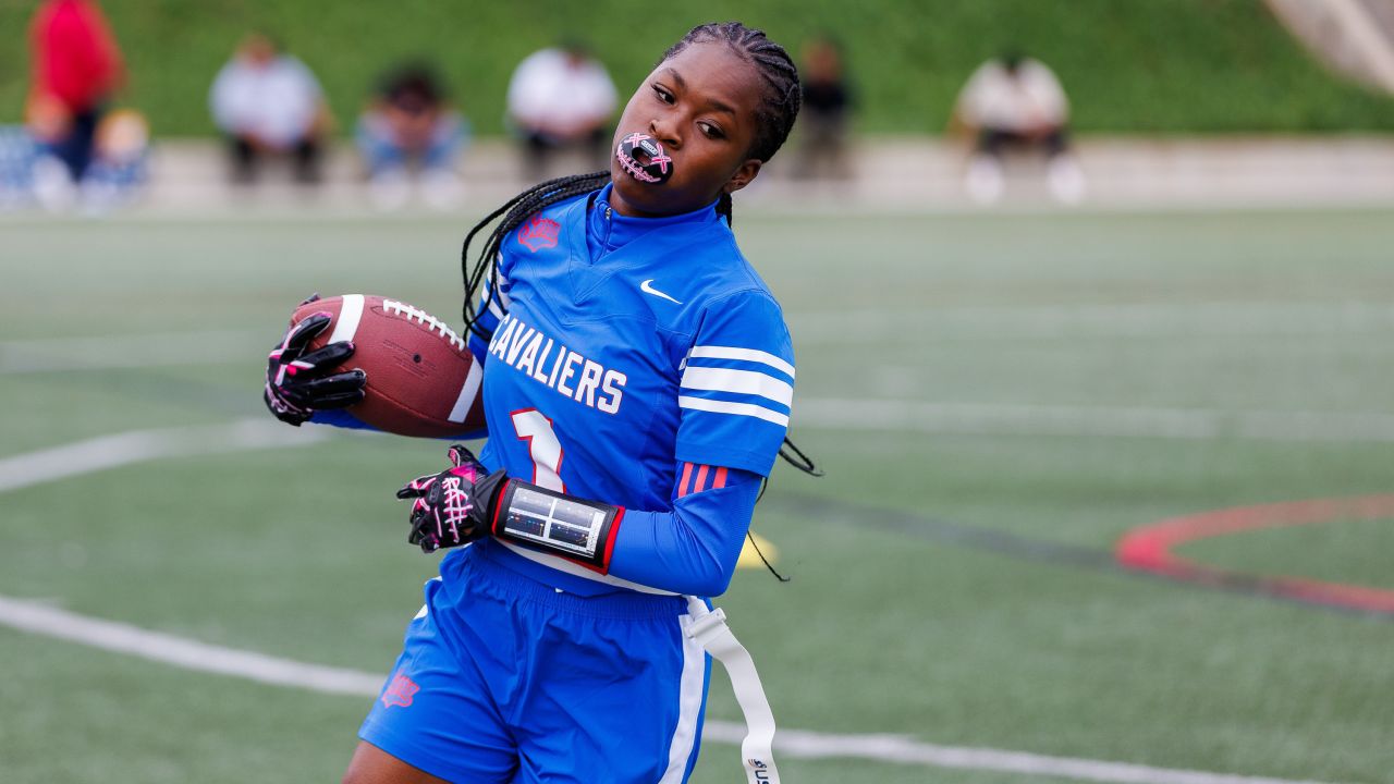 Chargers & LA Bowl Host Girls' Flag Football Event at SoFi Stadium