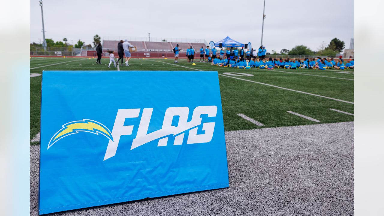 Los Angeles Chargers and Los Angeles Rams launch local high school girls' flag  football league - High School Football America