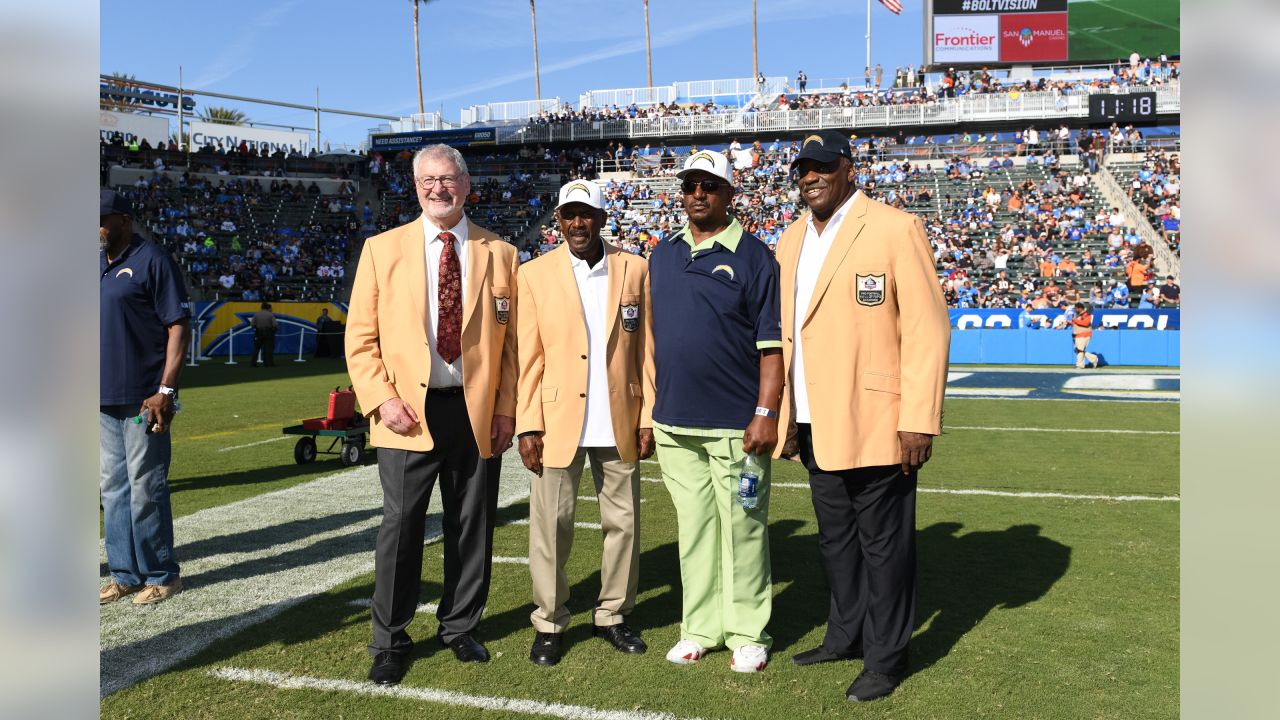 Chargers Alumni and Hall of Famers Honored at StubHub