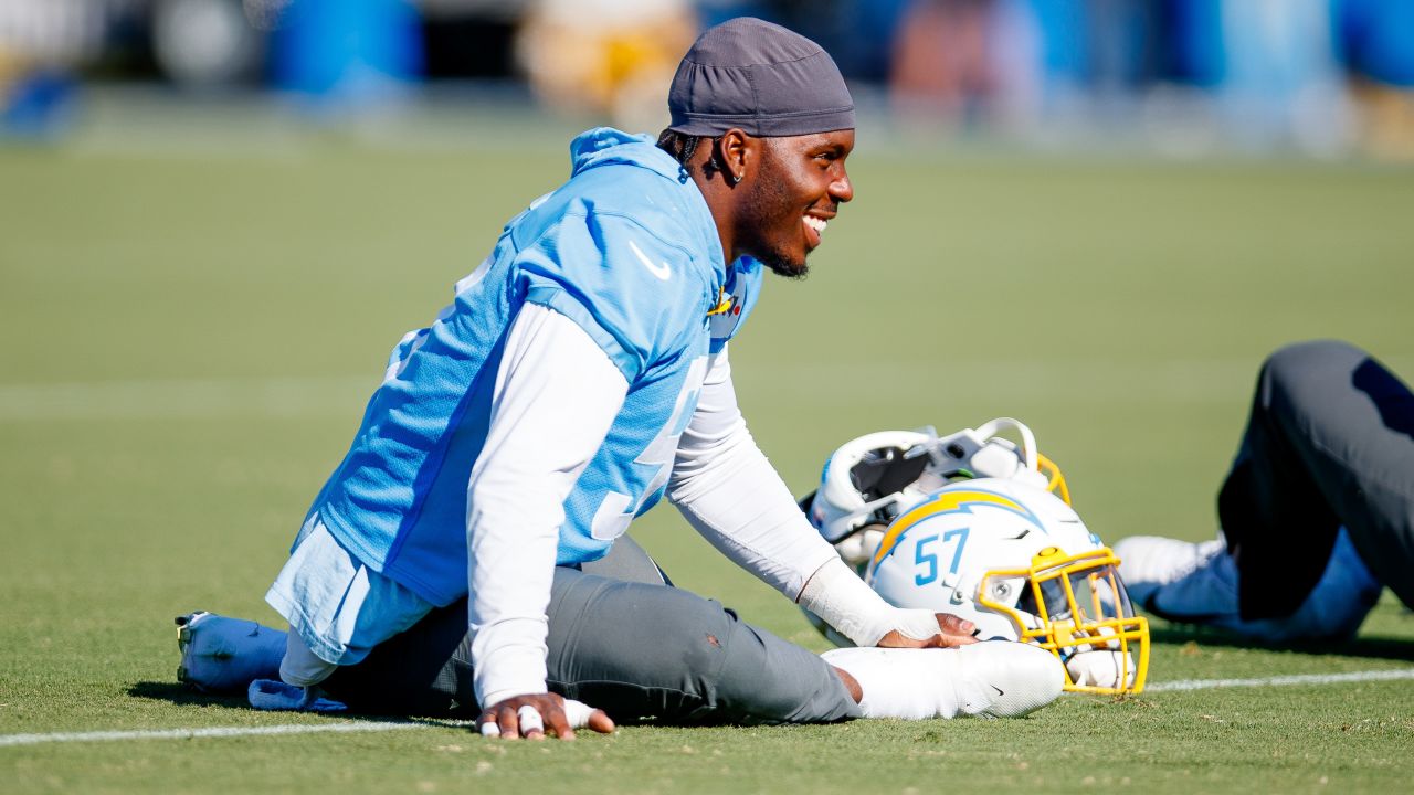 Los Angeles Chargers running back Isaiah Spiller (28) against the Denver  Broncos of an NFL football game Sunday, January 8, 2023, in Denver. (AP  Photo/Bart Young Stock Photo - Alamy