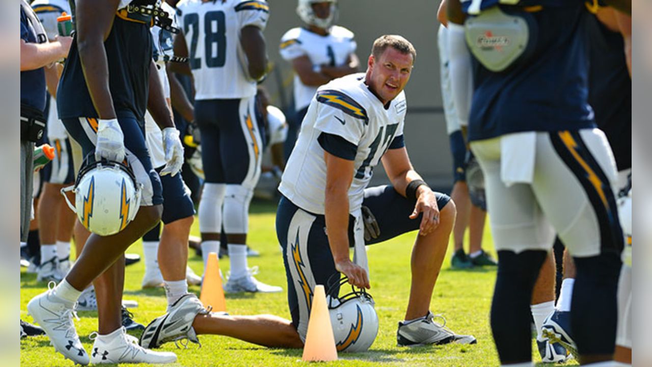 Manti Te'o makes Chargers debut in rookie minicamp