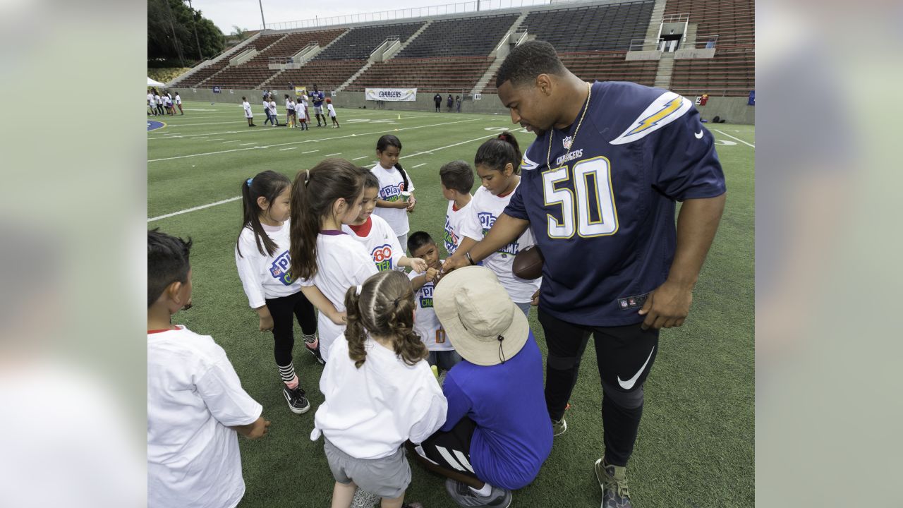 NFL PLAY 60: 1K Valley kids get to play with the pros at Phoenix Convention  Center