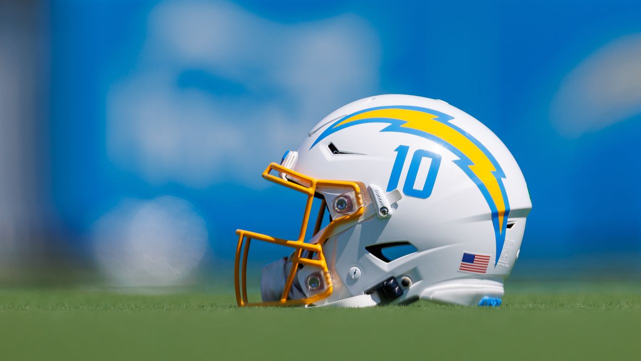 Background Chargers Wallpaper Discover more American Chargers Football  Los Angeles Metropolitan wallpaper https  Nfl football 49ers Los  angeles Chargers