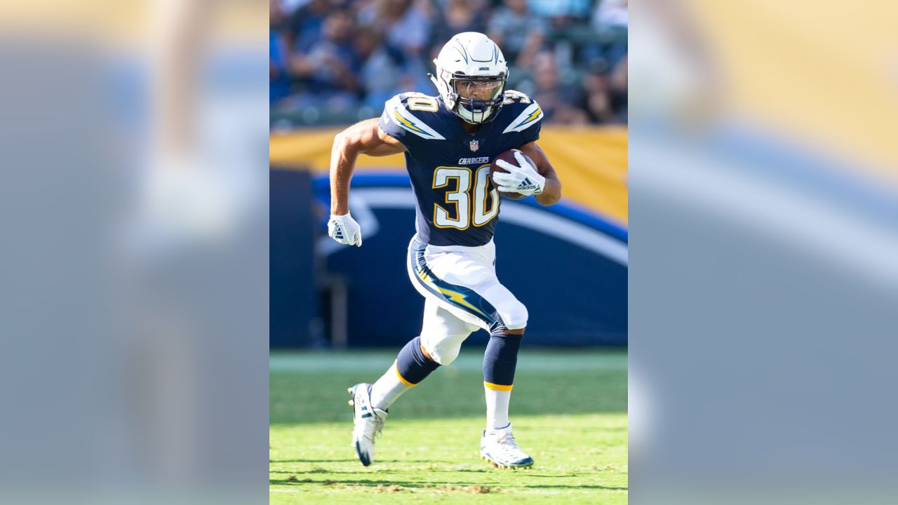 Chargers must adjust if RB Austin Ekeler can't play vs. Titans – Orange  County Register