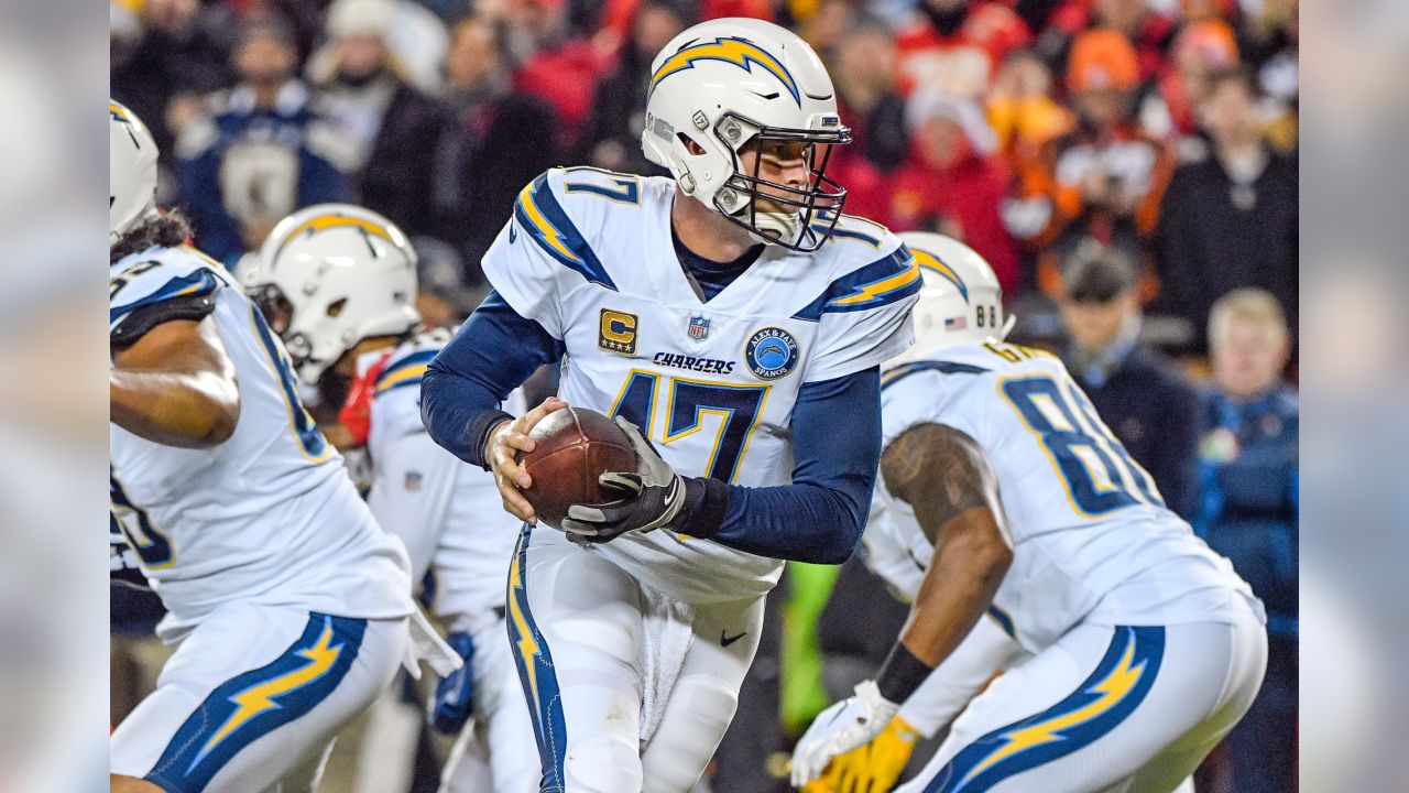 Chiefs vs. Chargers score: Kansas City picks off Philip Rivers four times,  holds off late comeback attempt 