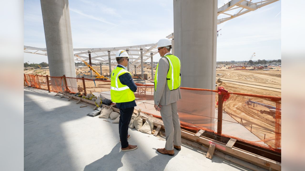 Chargers and Rams Commemorate L.A. Stadium Canopy Shell Topping Out