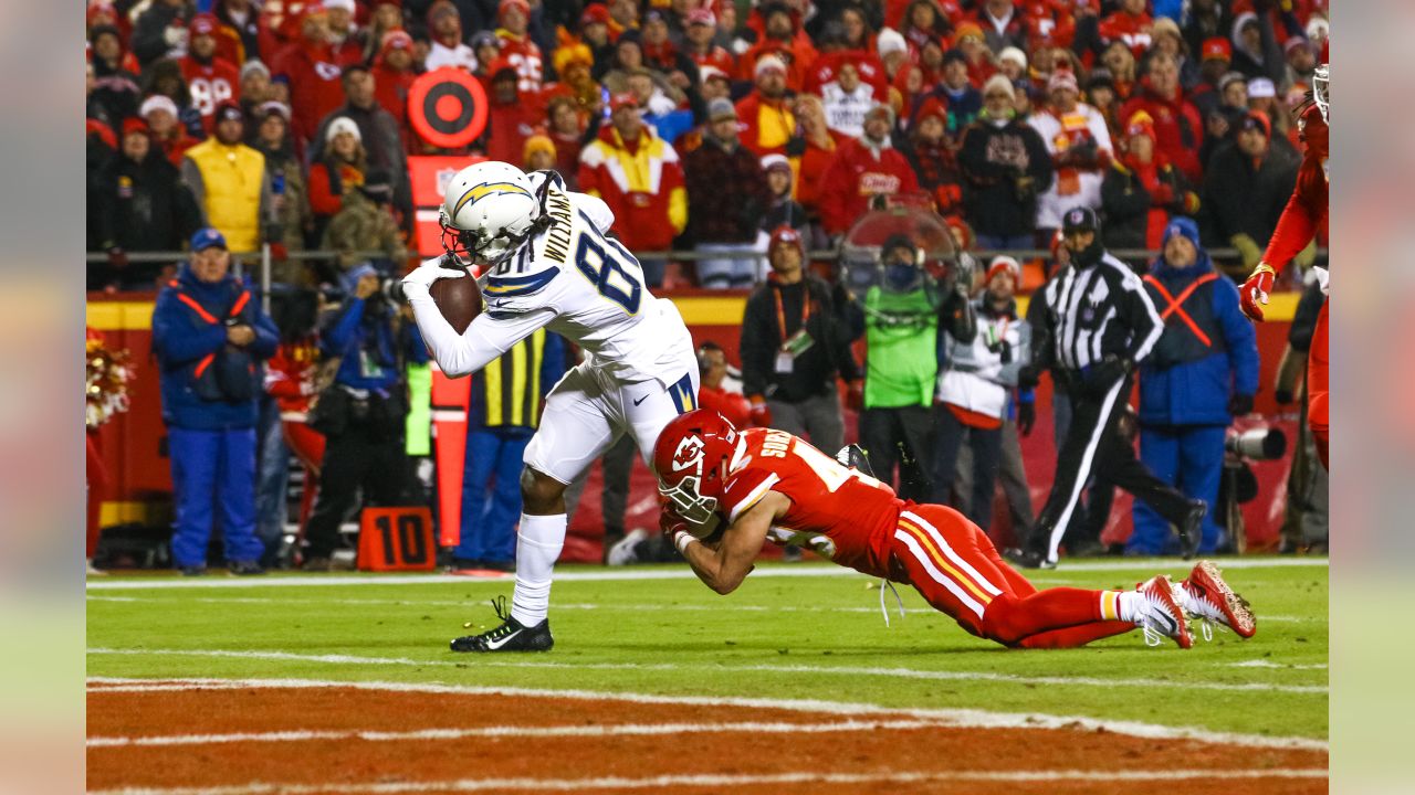 Chiefs Lose on a 2-Point Conversion by the Chargers, 29-28 