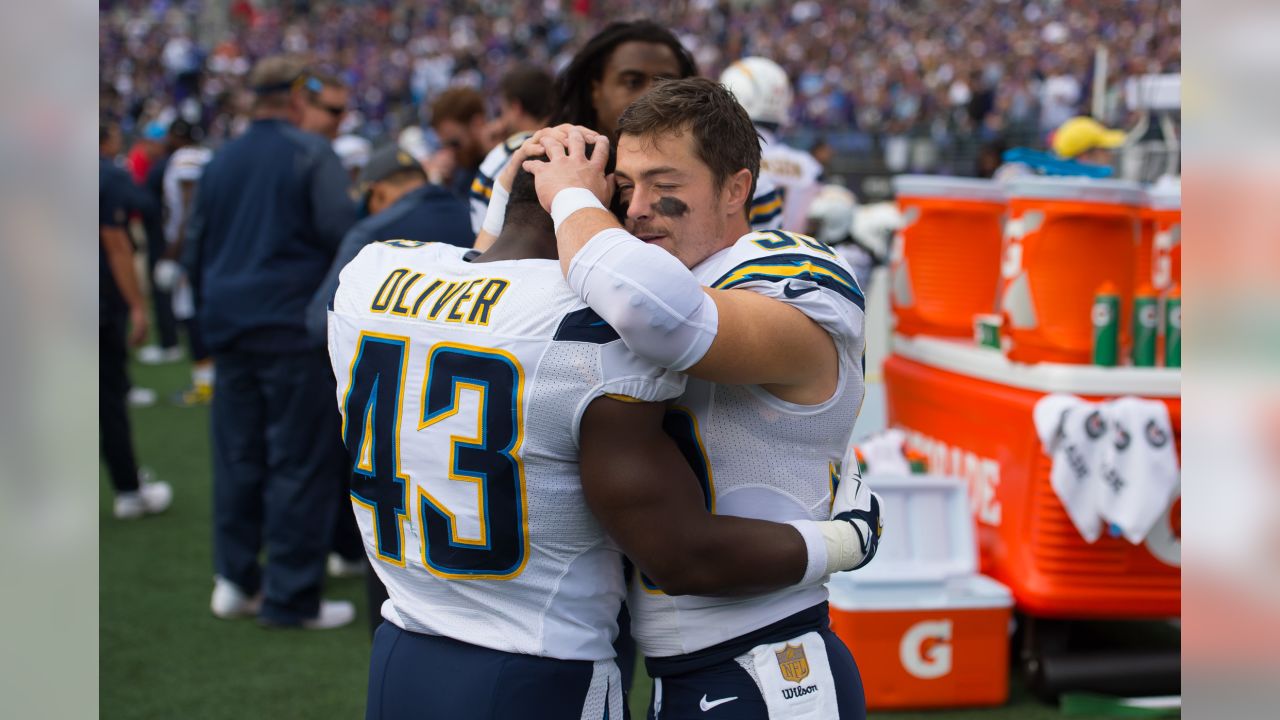 Chargers' Danny Woodhead is lost for season with broken leg - Los