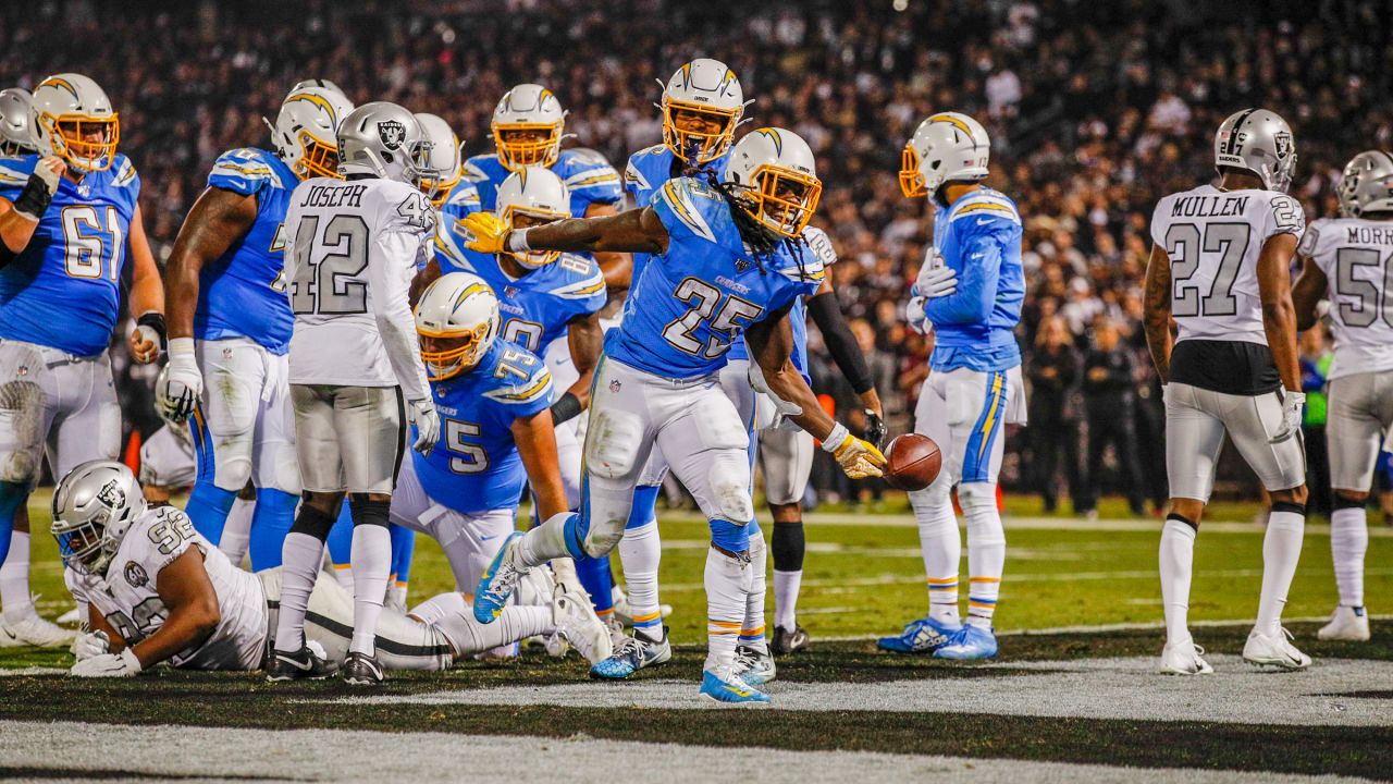 Oakland, California, USA. 7th Nov, 2019. Los Angeles Chargers