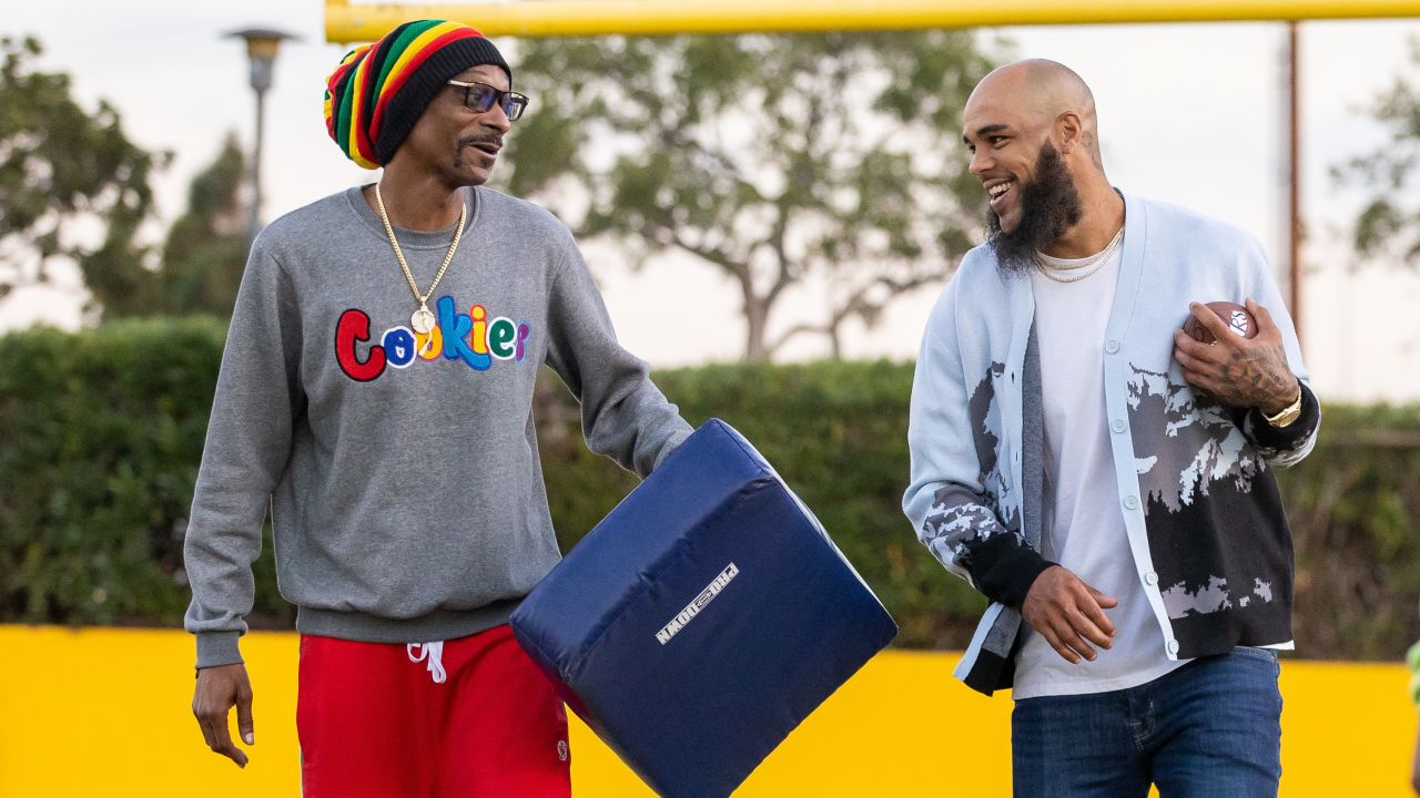 Following His Super Bowl Victory, Snoop Dogg Opens Clothing Store Near SoFi  Stadium - AfroTech