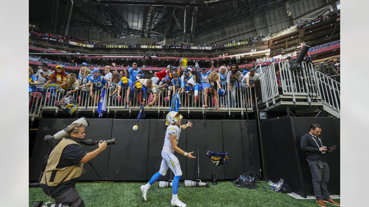 Photos: Bolts Celebrate Win in Atlanta