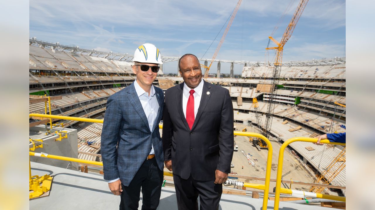 Chargers and Rams Commemorate L.A. Stadium Canopy Shell Topping Out