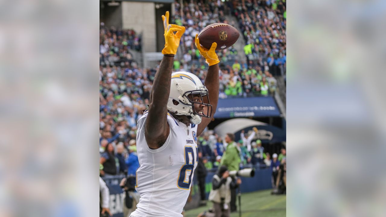 Chargers beat Seahawks 25-17, improve to 6-2 for season - ABC7 Los Angeles