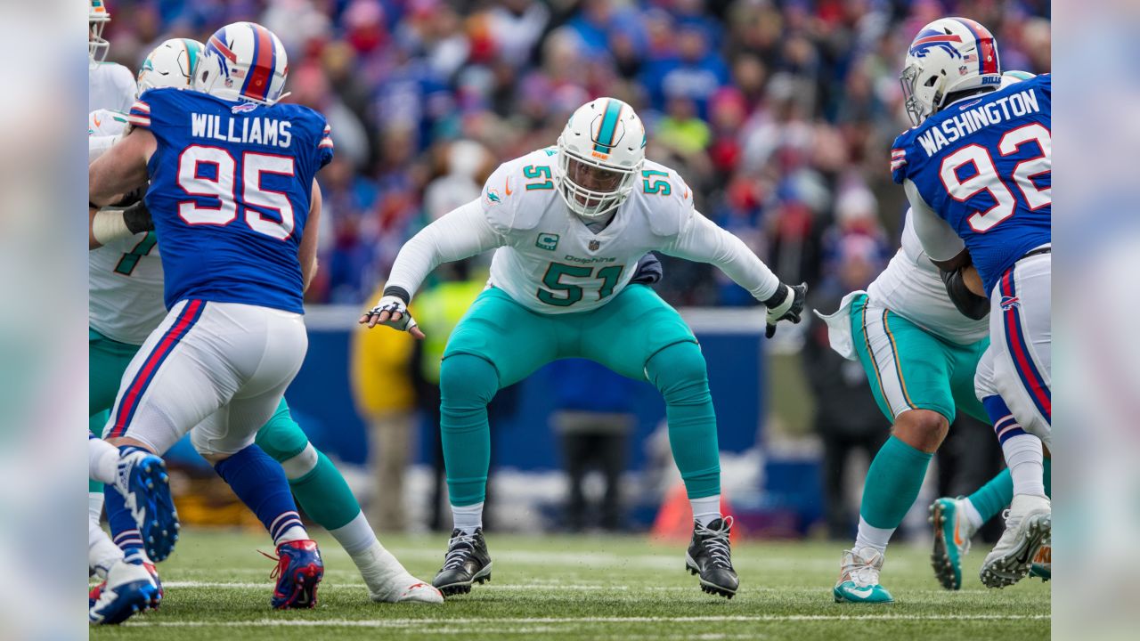 NFL, American Football Herren, USA Miami Dolphins at Buffalo Bills Dec 17,  2022; Orchard Park, New