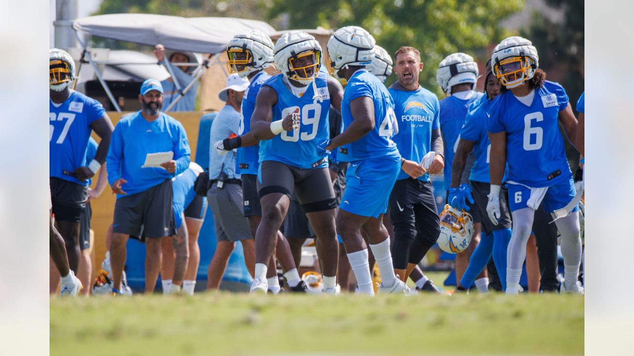 NFL teams competing fiercely in nfl schedule 2026