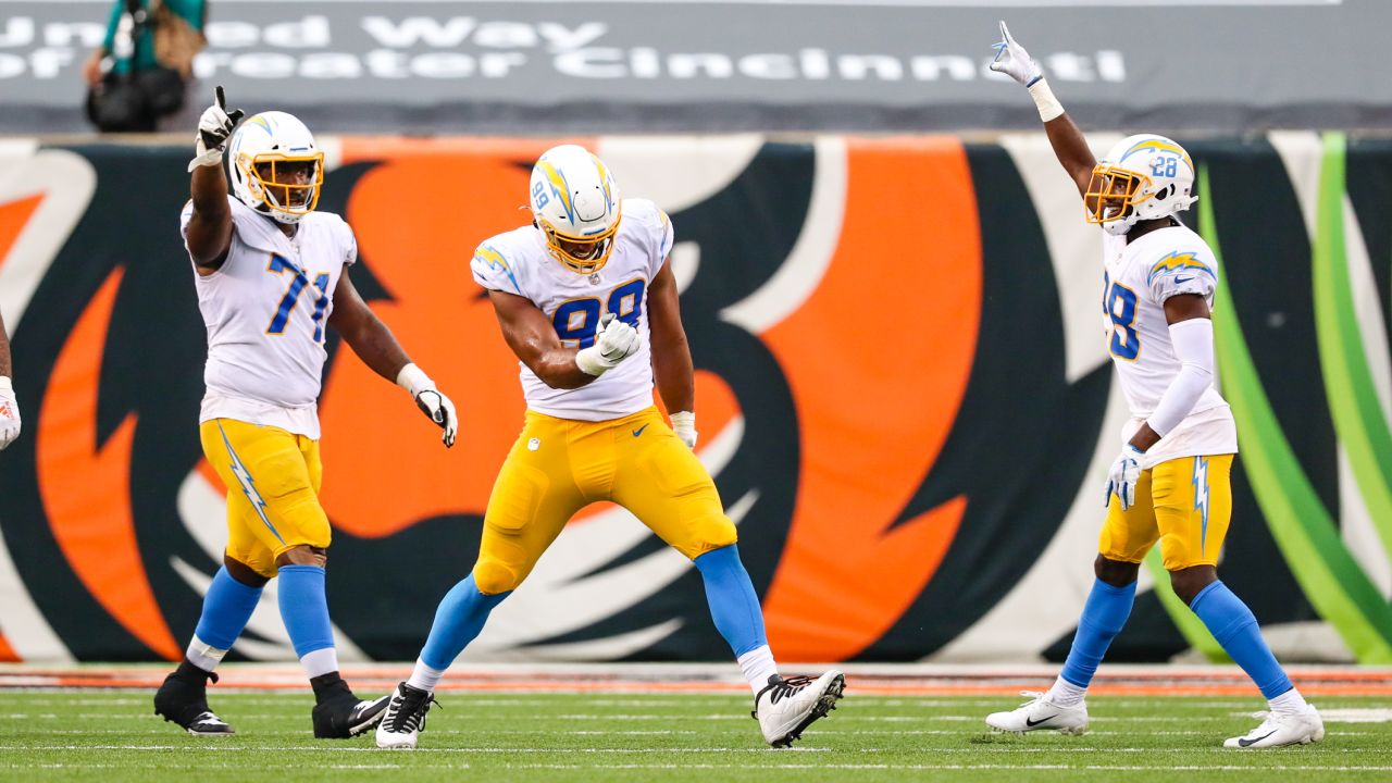 Chargers 16, Bengals 13: Interception, missed field goal mar Joe Burrow's  NFL debut