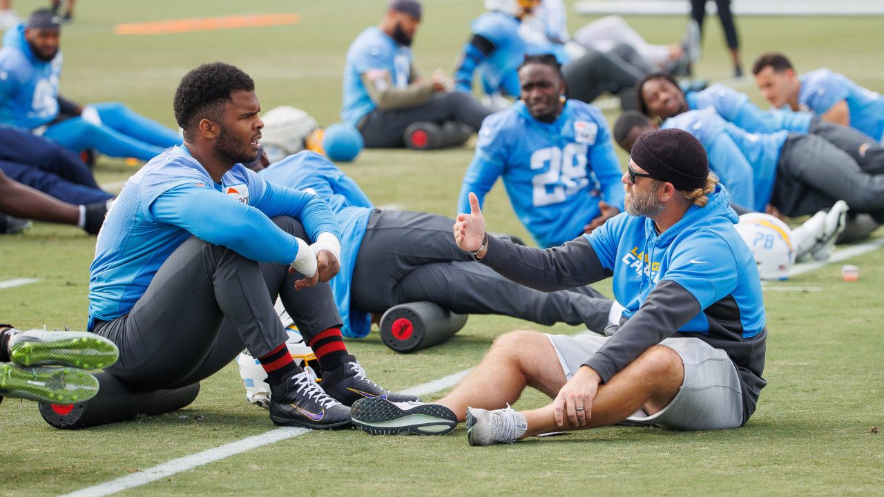 Chargers News: S James, EDGE Mack named 2022 Pro Bowl starters - Bolts From  The Blue