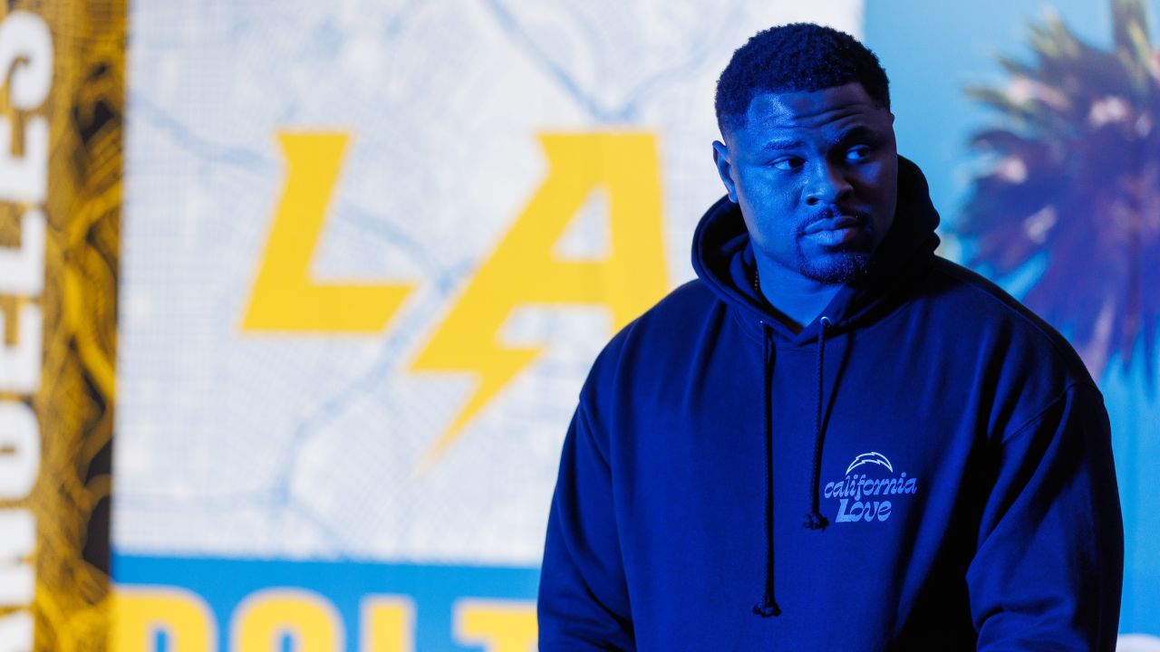 Khalil Mack joins Chargers looking to change narrative – Orange County  Register