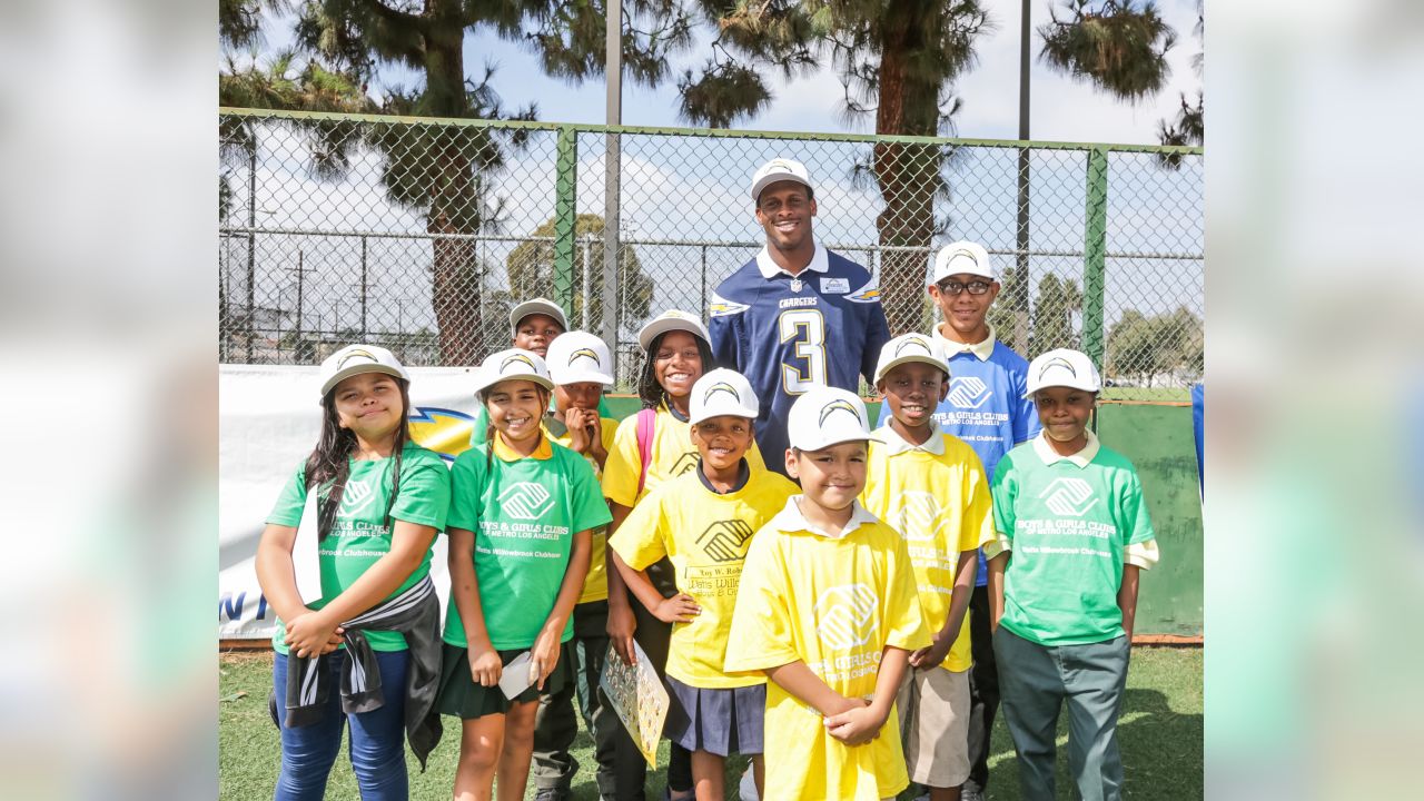 Geno Smith With Boys & Girls Clubs of Metro Los Angeles As Chargers  Announce Partnership - ROC NATION