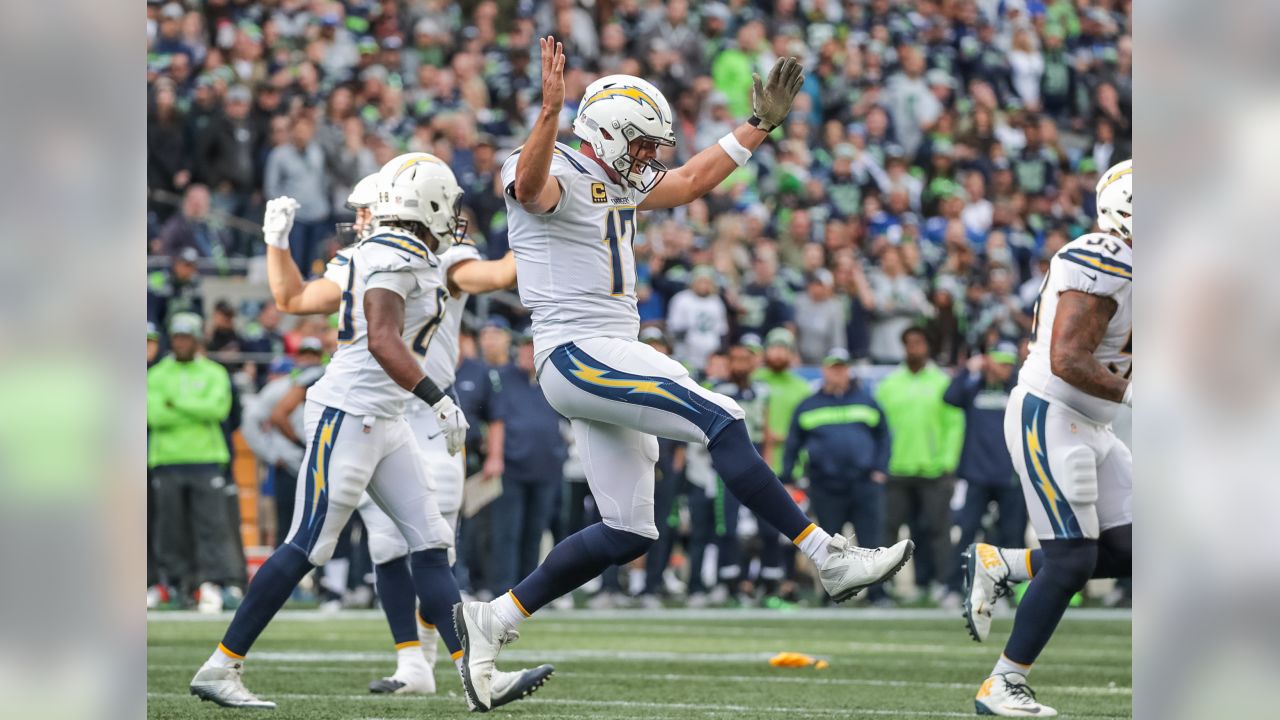 Los Angeles Chargers on X: It's a #Chargers VICTORY!! Final Score: Seahawks  21 #Chargers 30 #SEAvsSD  / X