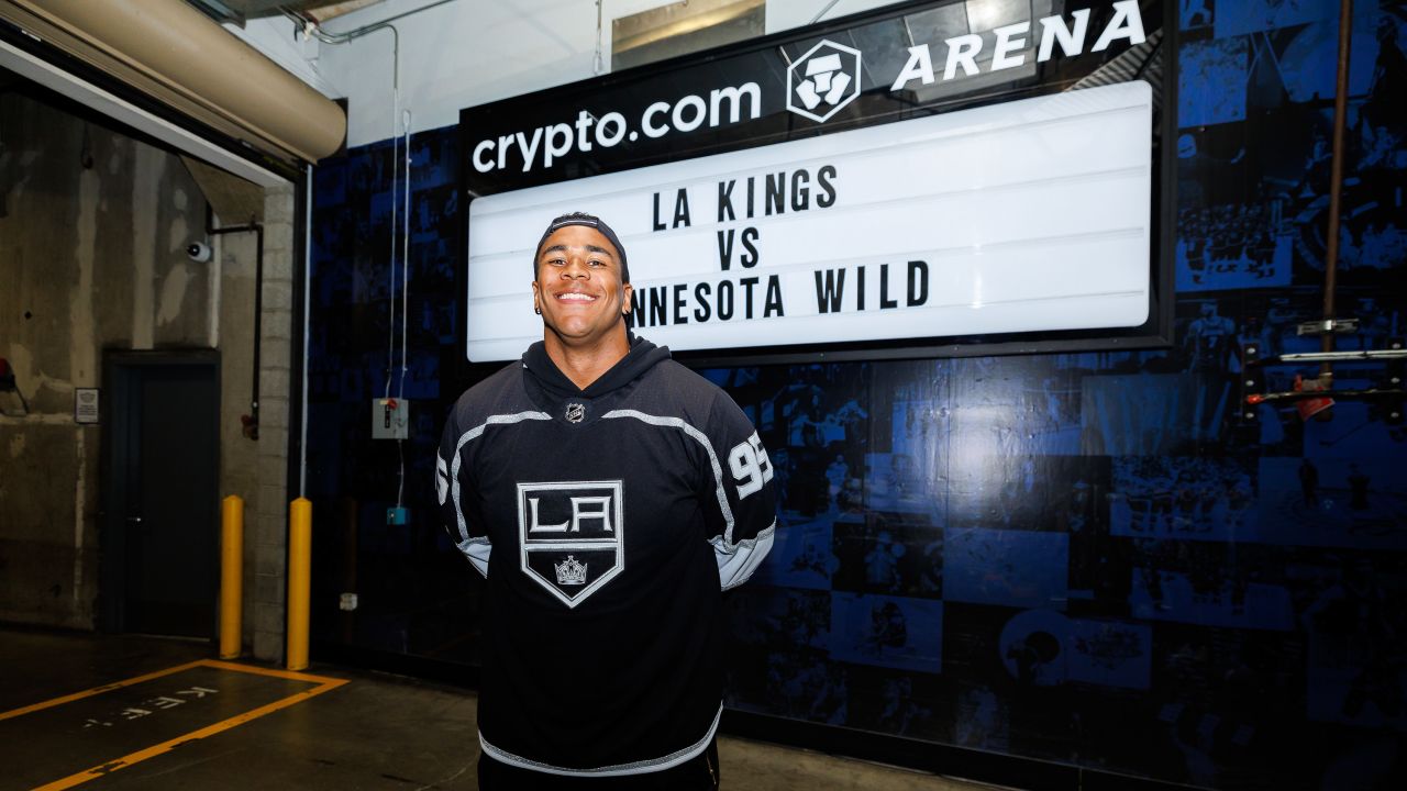 LA Kings - It's Chargers Night at the LA Kings game. 📺 Fox Sports WEST 📻  iHeartRadio 💻 LAKings.com/Livestream 🎟 LAKings.com/Chargers #GoKingsGo