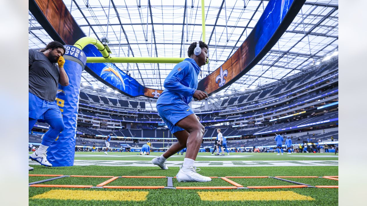 Photos: Bolts Arrive for Preseason Matchup with Saints at SoFi