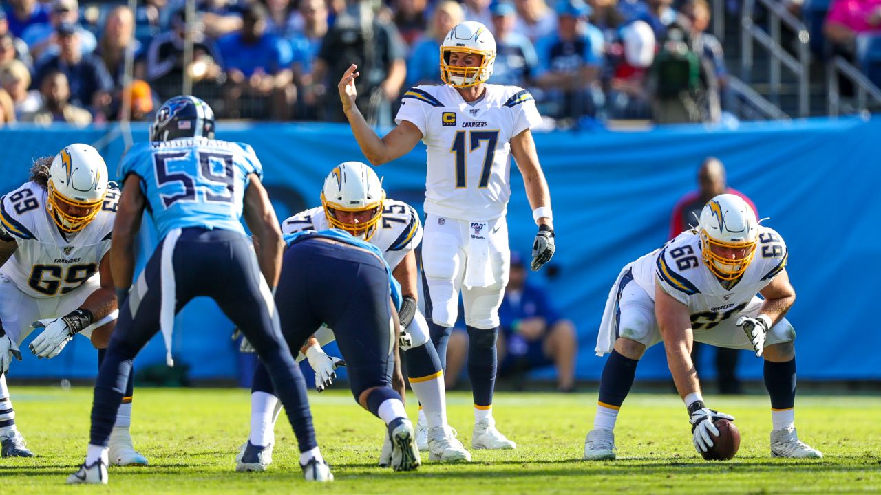 Titans Lose on Last-Second Field Goal to Chargers, 17-14