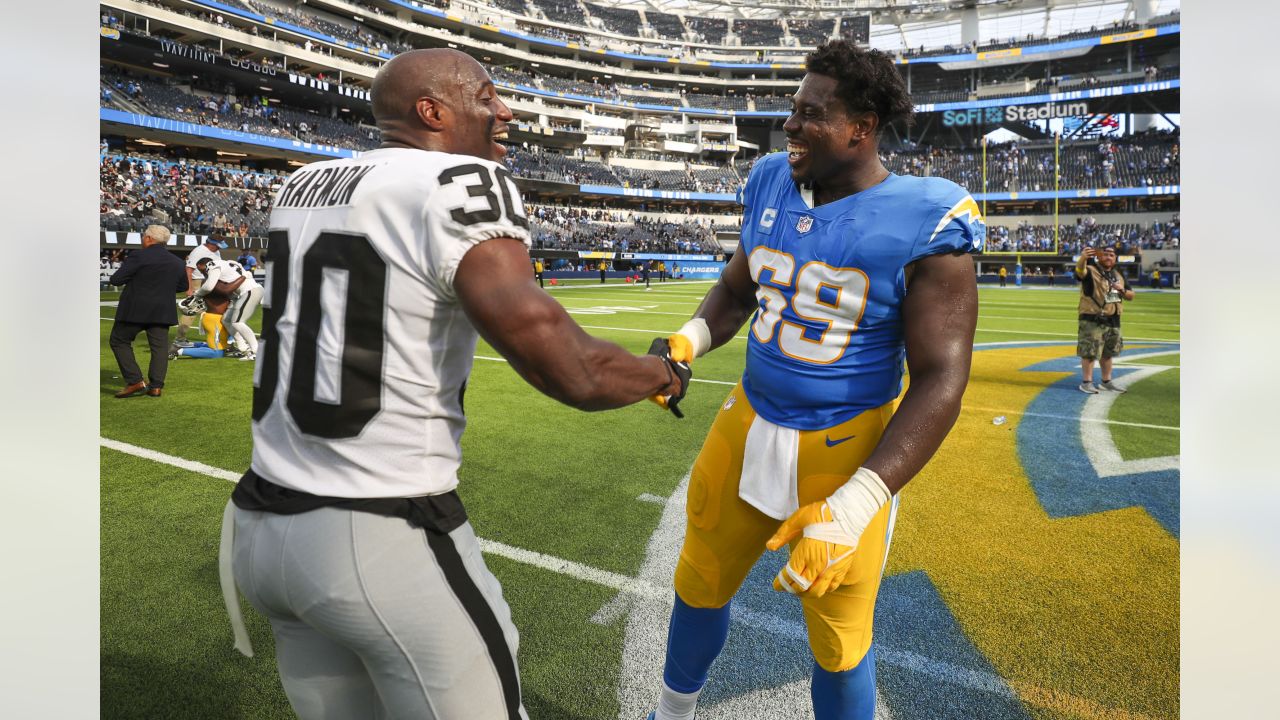 Photos: Bolts Celebrate Week 1 Victory Over Raiders